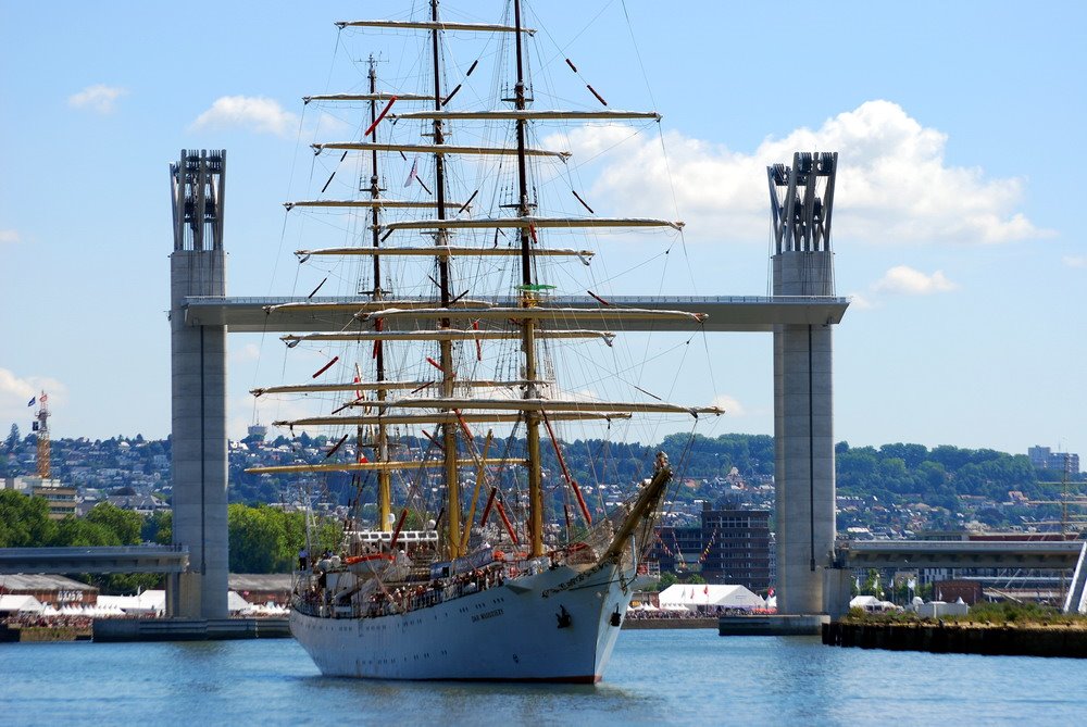 Rouen - Armada 2008 by jacky bachelet