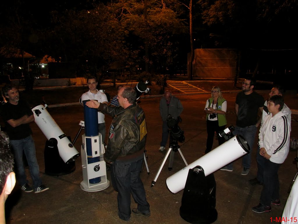 1º EPA - Encontro Paulista de Astronomia em Bebedouro, realizado na Região dos Lagos na Praça da Santa (Praça Paula Frassinetti). Mais de 4000 pessoas foram ao evento que foi uma das atrações das festividades do aniversário de Bebedouro, foi um dia histórico para a cidade ! Reunião de alguns astrônomos de todo o estado de São Paulo foram para Bebedouro by MARCO AURÉLIO ESPARZ…