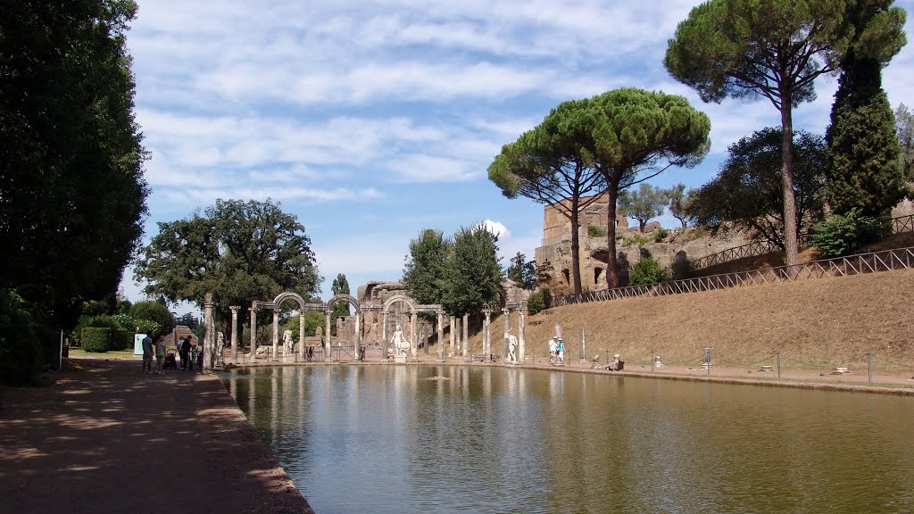 Tivoli, la villa Hadriana by Gérard Cojan