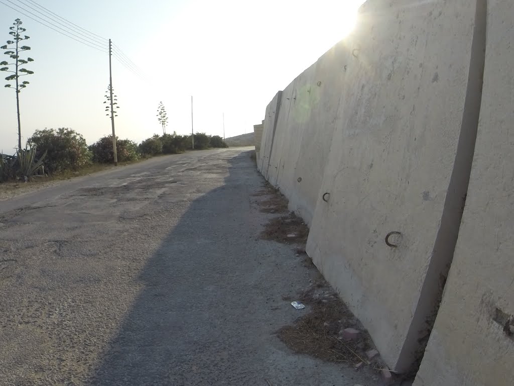 Unnamed Road, Siggiewi, Malta by Alan C. Bonnici