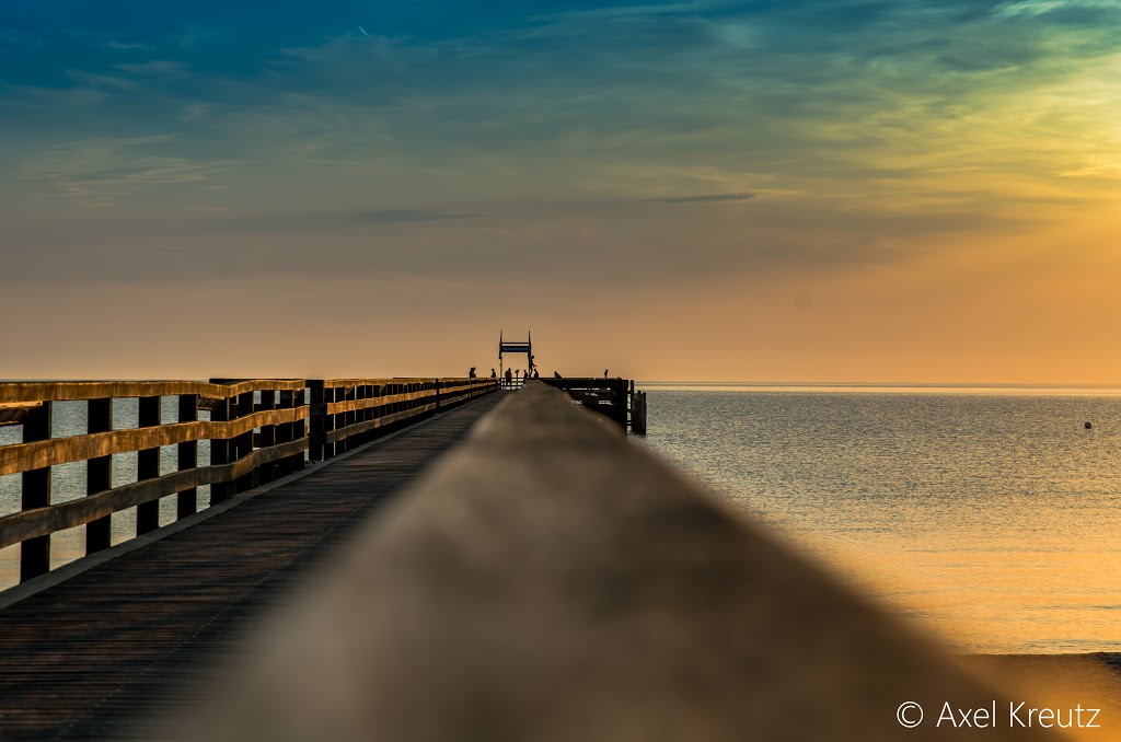 Seebrücke Boltenhagen by Axel Kreutz