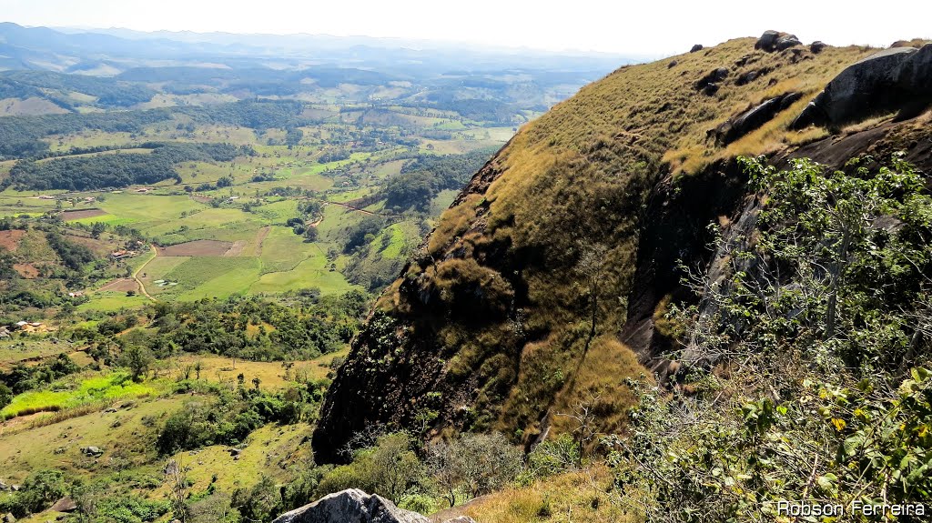 Pedra Menina by Robson Ferreira