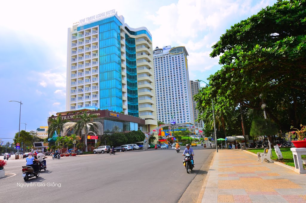 Nha Trang Lodge Hotel by Giang Nguyen Gia