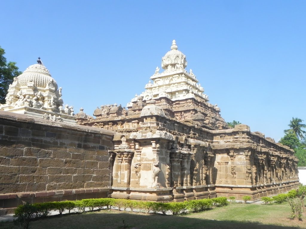 VAIKUNDA PERUMAL TEMPLE, KANCHIPURAM by ALENDE DEVASIA