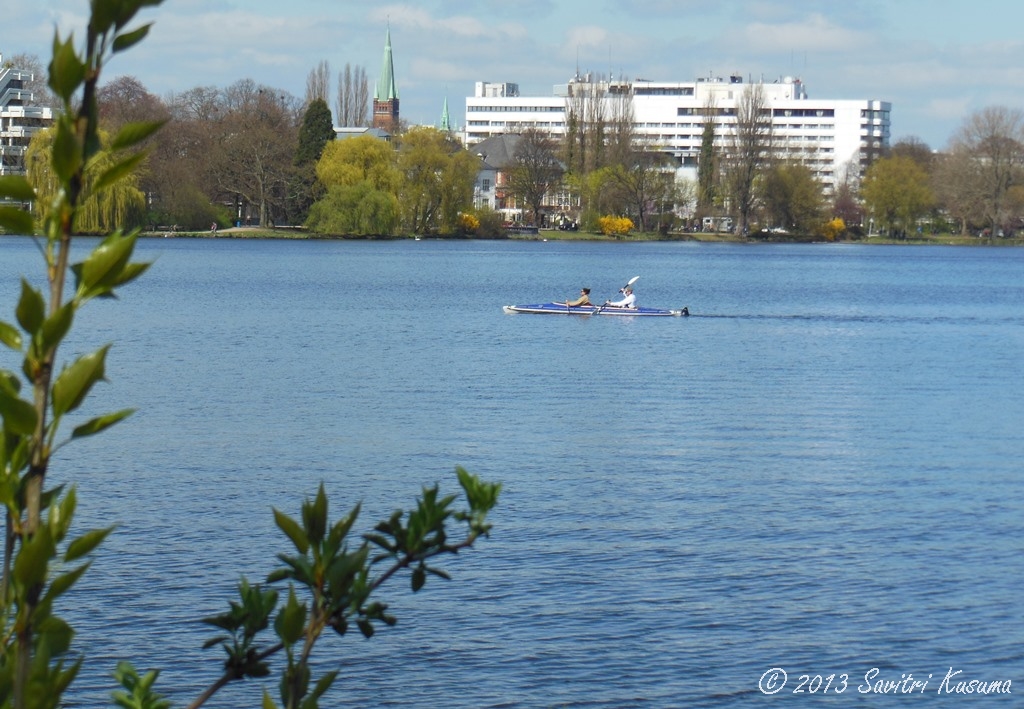 Außenalster - Hamburg, Germany by Savitri Kusuma