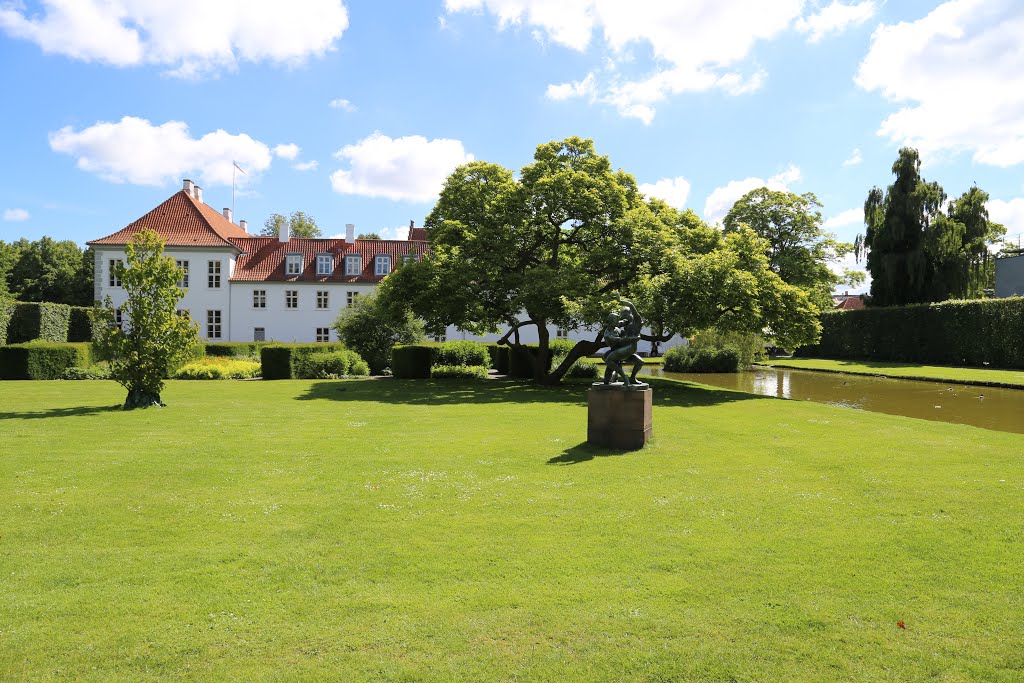 Odense Schloss, Kongens Have, Odense, Dänemark by Roland Wirz