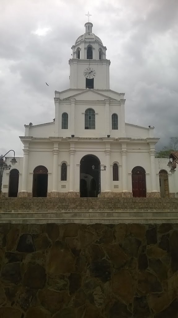 Iglesia Los Santos by Albert Gerena Castel…