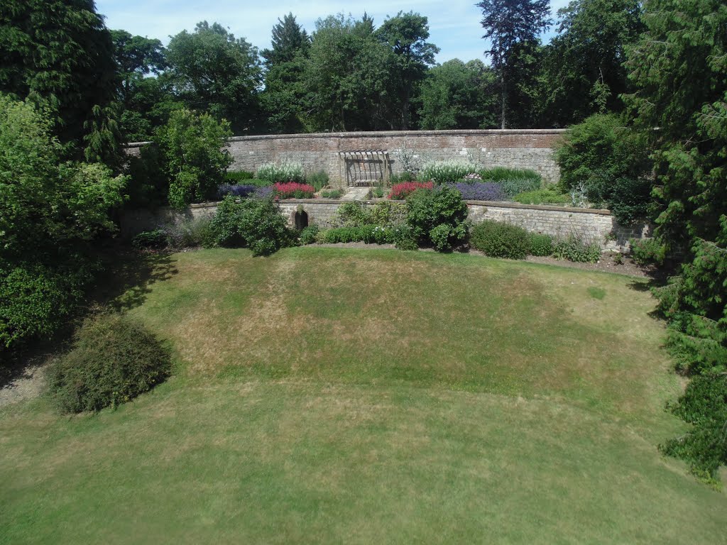 View from Farnham Castle by Robert'sGoogleEarthP…