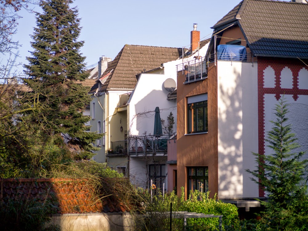 Düsseldorf-Grafenberg, Düsseldorf, Germany by V Moiseev