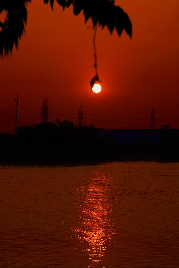 Quang Trung, Hồng Bàng, Hải Phòng, Vietnam by Dần Lê