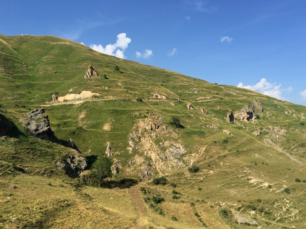 Rifugio Becchi Rossi by Danilo Ronco