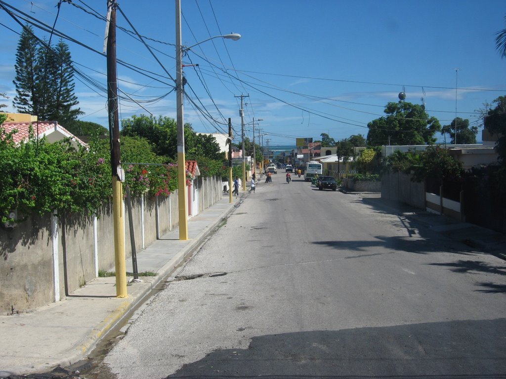 Calle de Barahona by Luis Borrero