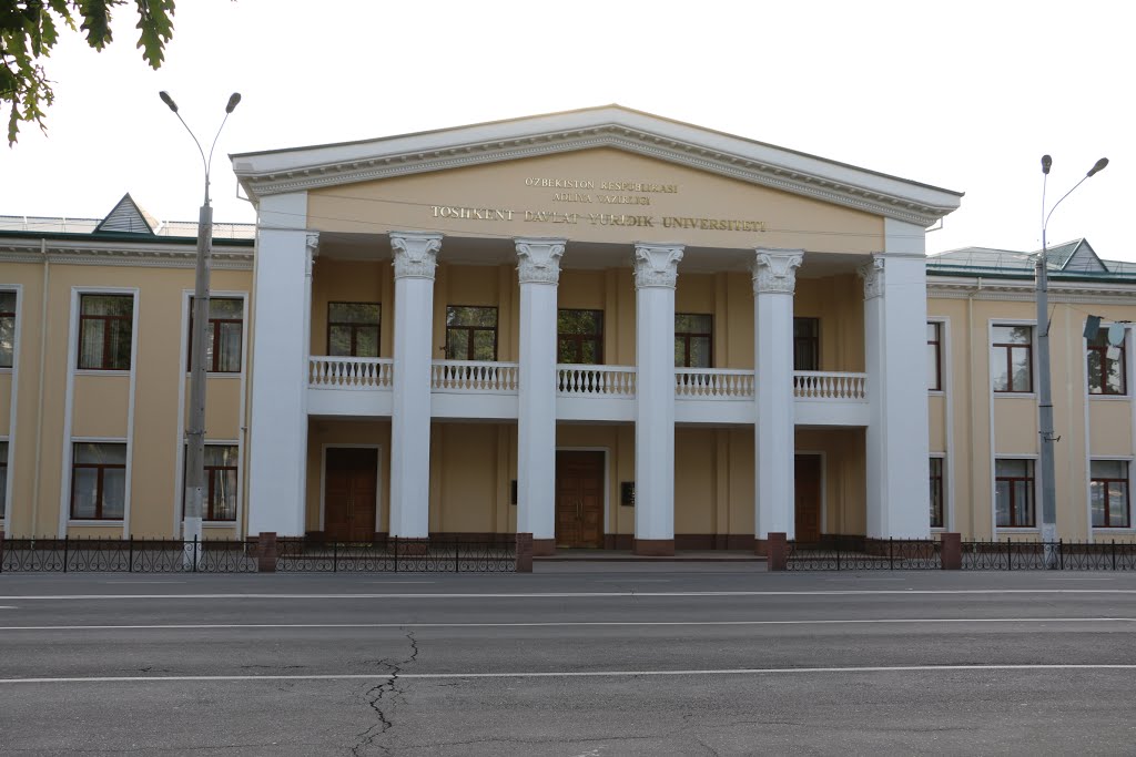 Yunusabad District, Tashkent, Uzbekistan by Yerke Baitokayeva