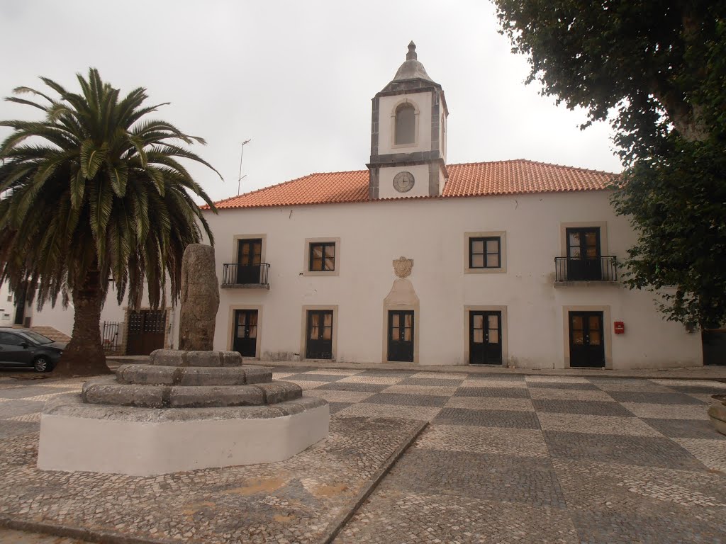 Antiga Casa da Câmara by Eladio Cortizo