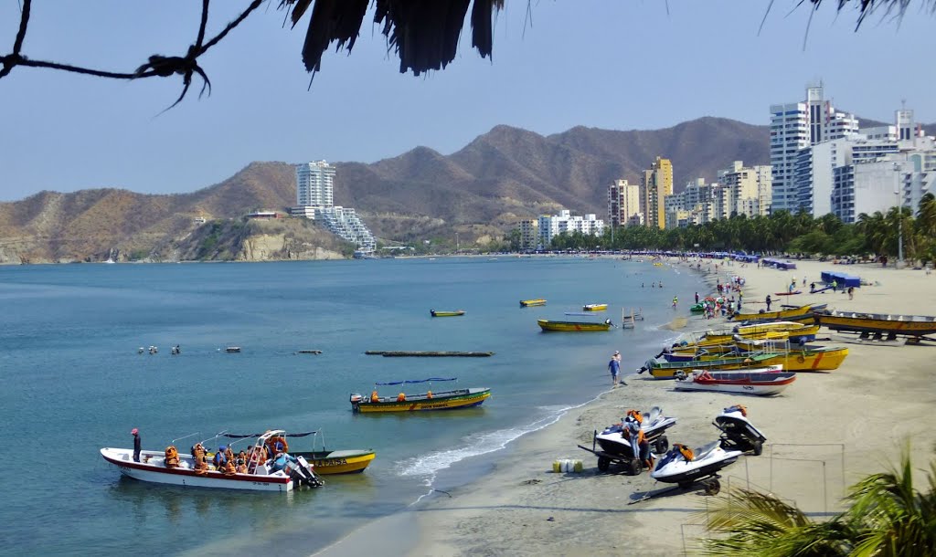 Gaira, Santa Marta, Magdalena, Colombia by Dr. Dr. Eireann Vive…