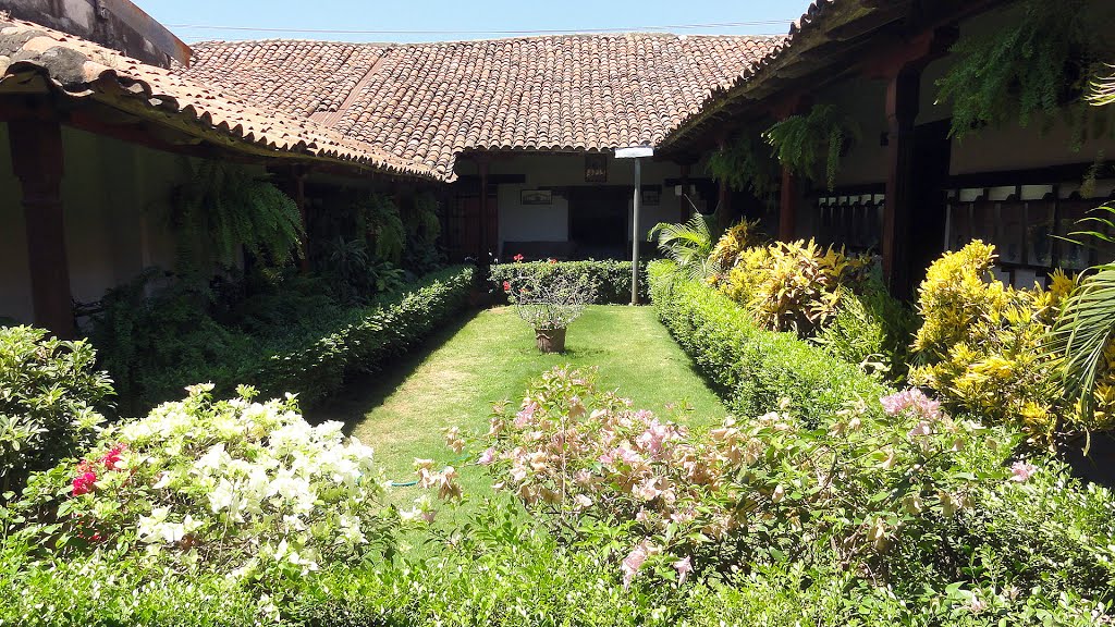 ICARAGUA Museo Archivo de Ruben Darío, León by Talavan