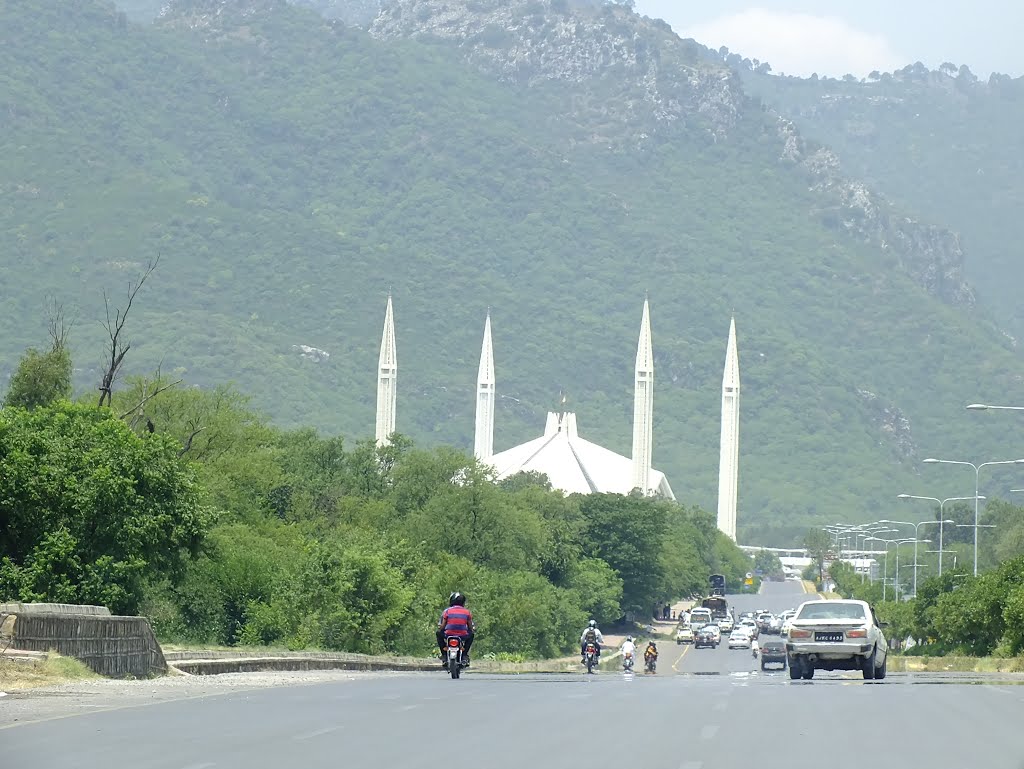 Faisal Masjid by Abdullah Nouman