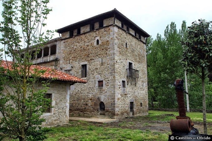 Torre Palacio de Oxirando (Castillo del Olvido) by Pedro Ma Vargas Arév…