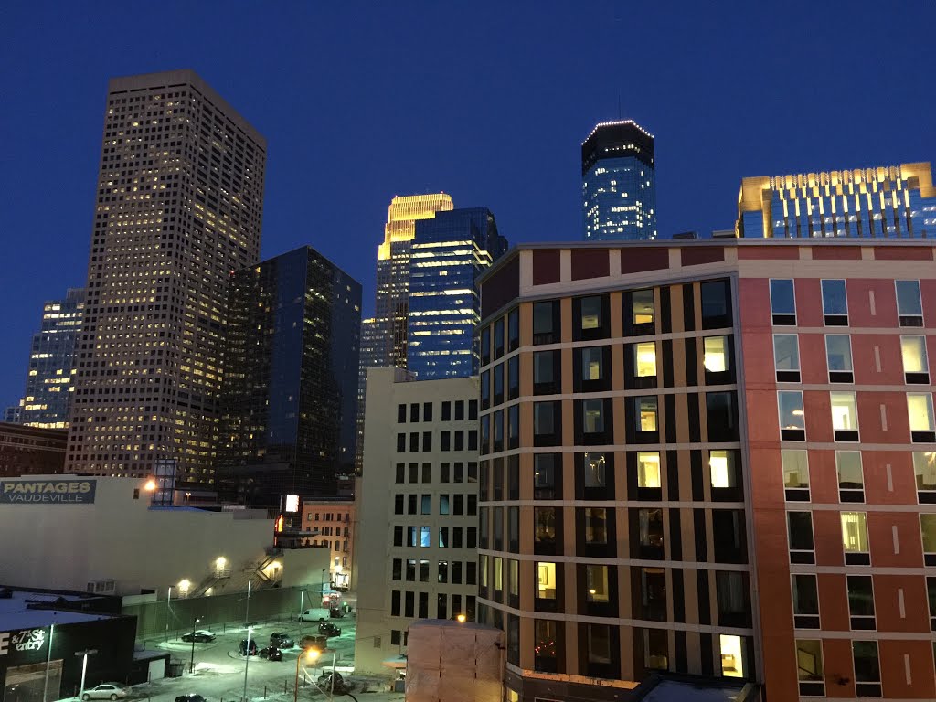 Minneapolis Skyline at dusk by Jimmy Selix