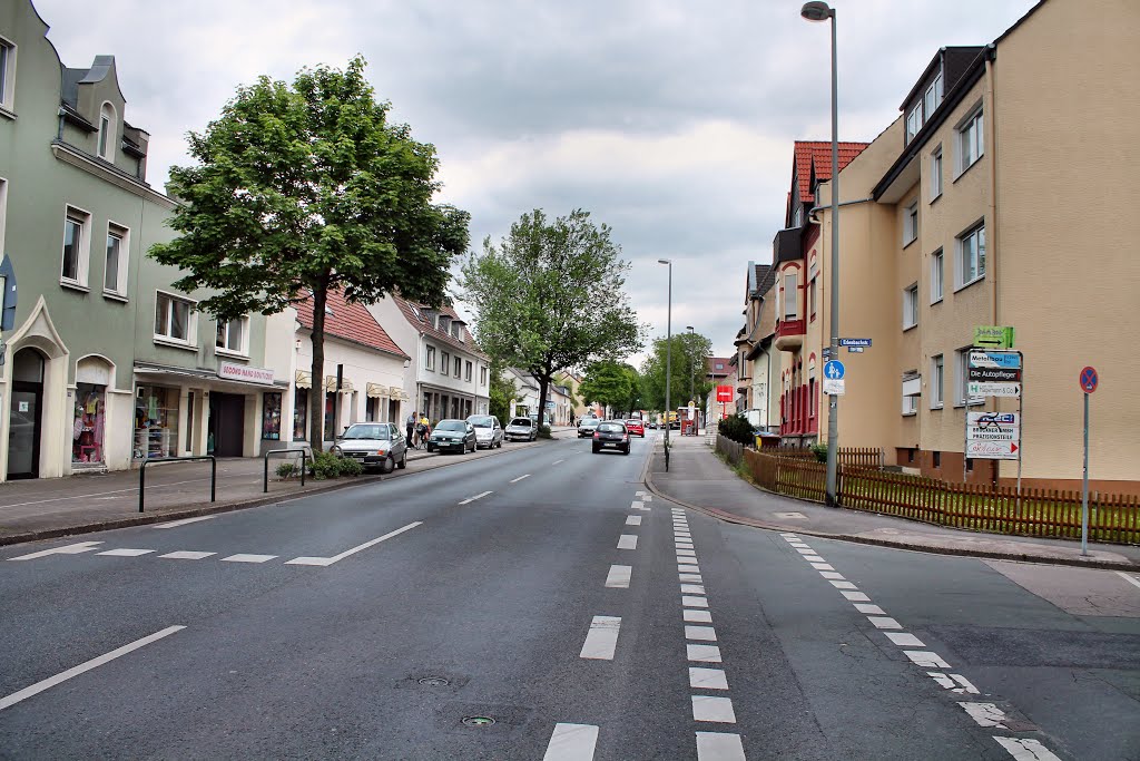 Schüruferstr. (Dortmund-Schüren) / 27.05.2015 by Daniil Bartholomae