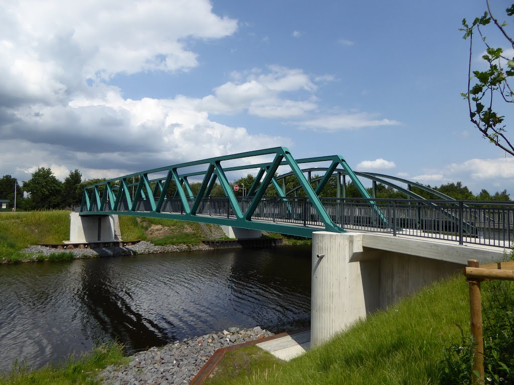 Jeddeloh II neue Fußgängerbrücke by Holger Wemken