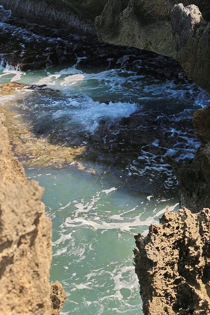 Laie Point State Wayside, Laie by Bob Linsdell