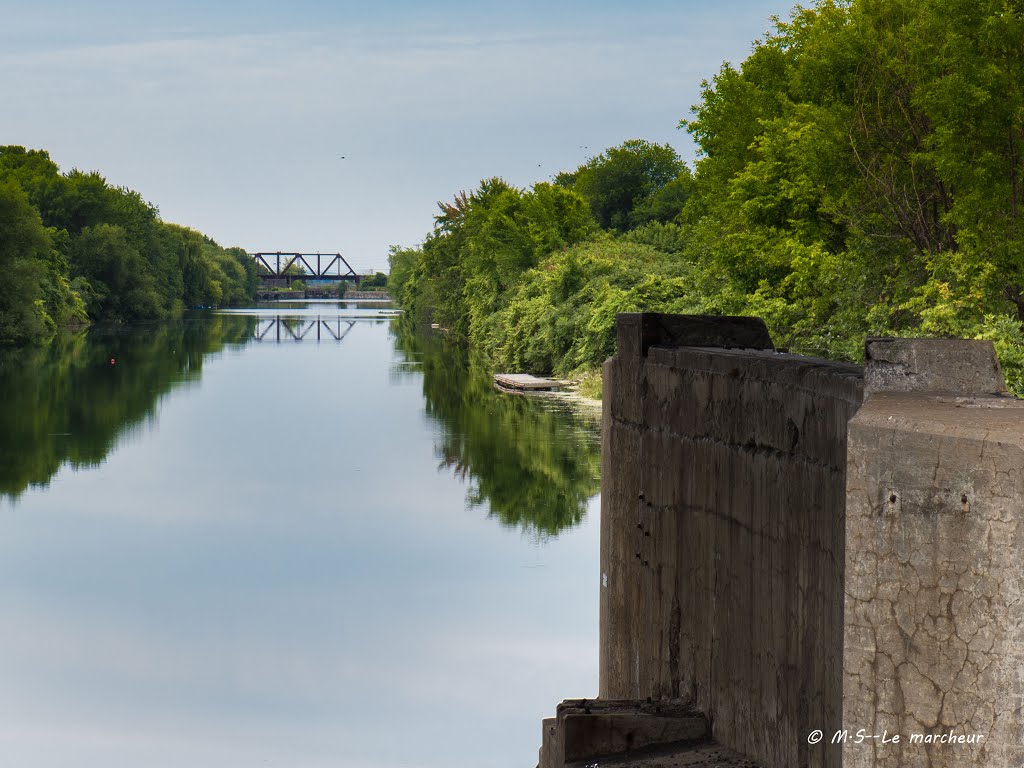 Canal Soulanges by Le Marcheur