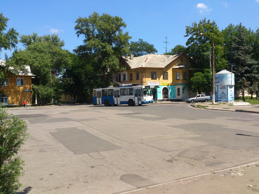 Bud'onivs'kyi district, Donetsk, Donetsk Oblast, Ukraine by bark bark