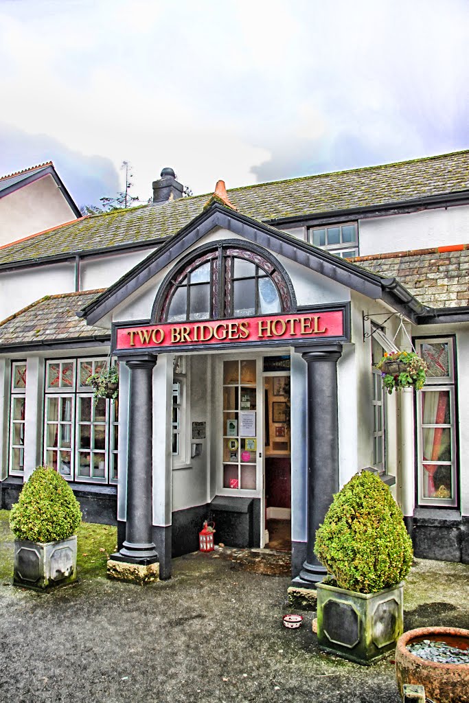 Two Bridges Hotel, Two Bridges, Devon, UK by Stuart Smith