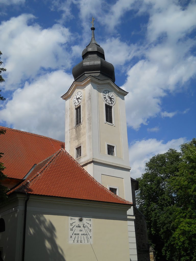 Kirche Zwentendorf (1) by Andrea Grassi