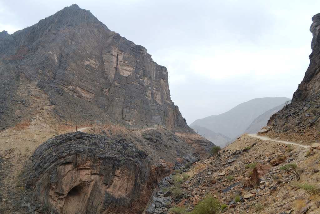 Al Hajar mountains by Geo S