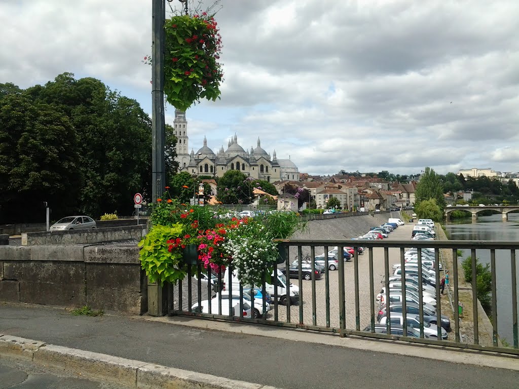 Périgueux, France by BENZEMRANE Hacene