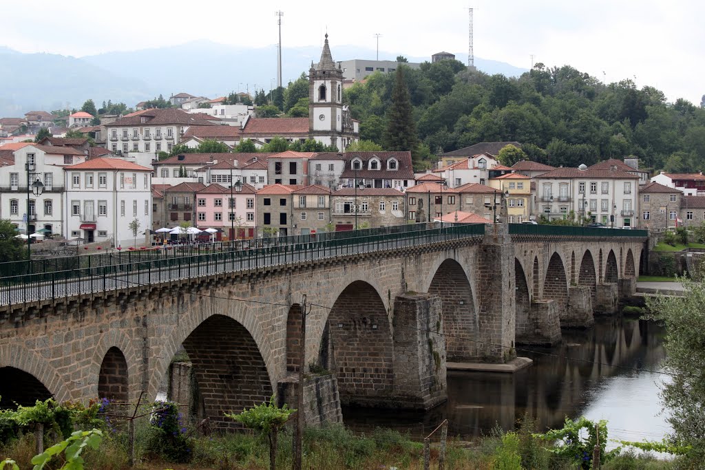 Ponte da Barca by Jesús Simón