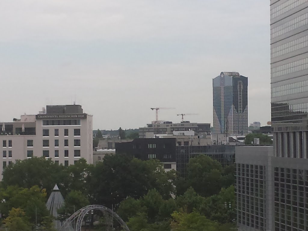 Seen from roof top of Skyline Plaza: Grandhotel Hessischer Hof and Rhein-Main-Center by Jürgen Weighardt