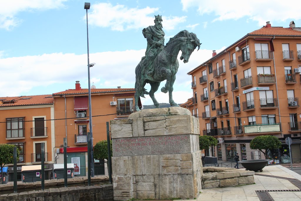 Alfonso VIII Rey de Castlla, Plasencia. Marzo 2015 by Pablo F.