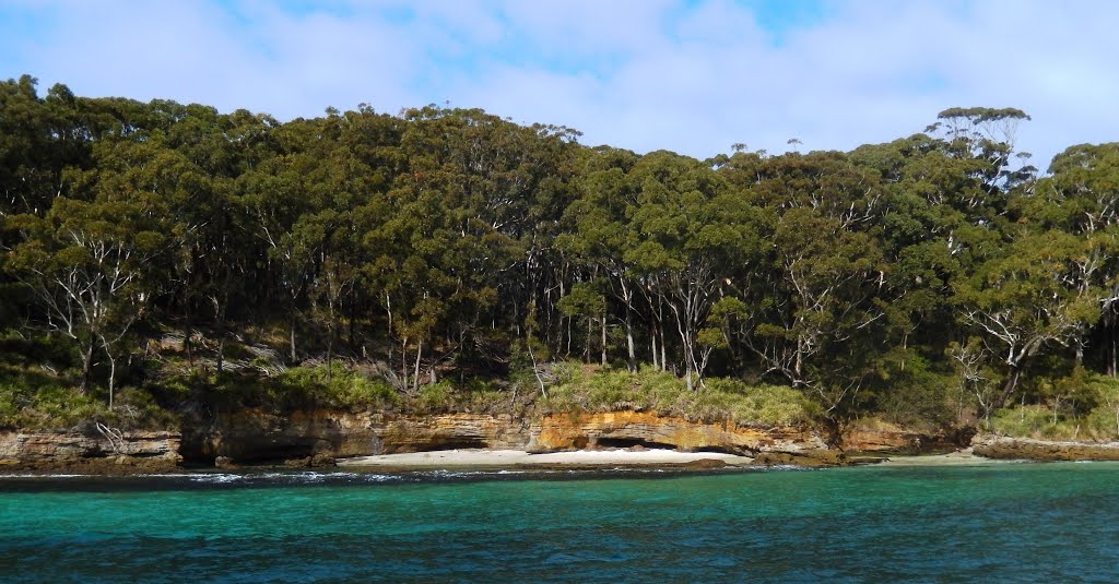 Hole in the Wall, Jervis Bay Territory by V.J. Munslow