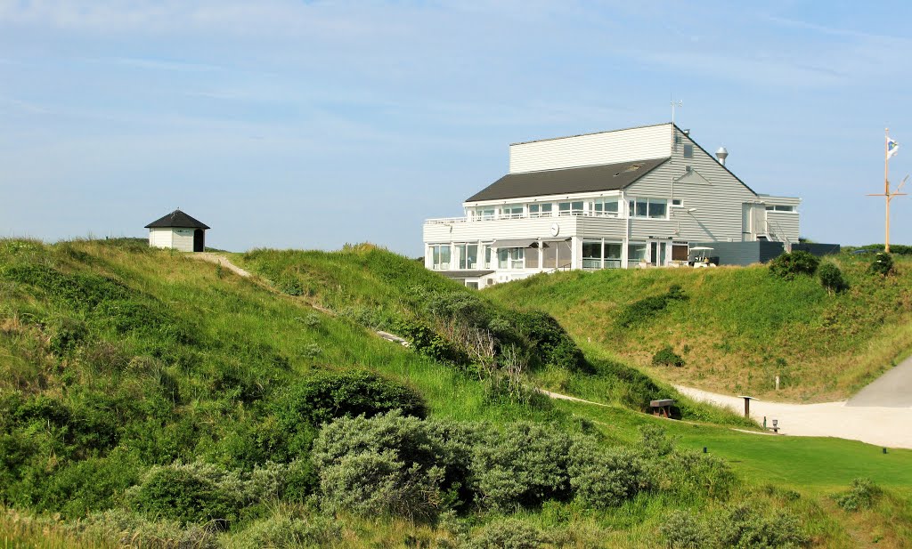 Noordwijkse Golfclub, clubhouse and tee #1 by Markku Nokso-Koivist…