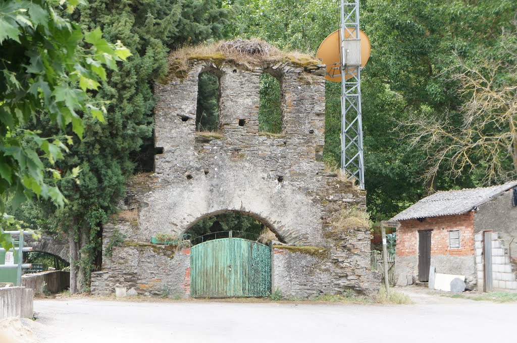 Cementerio de Valdefrancos. by La Casa del Chiflón