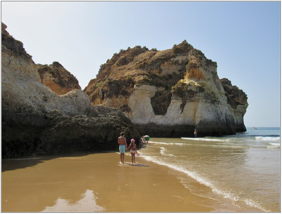 Praia dos 3 Irmãos by André Barragon