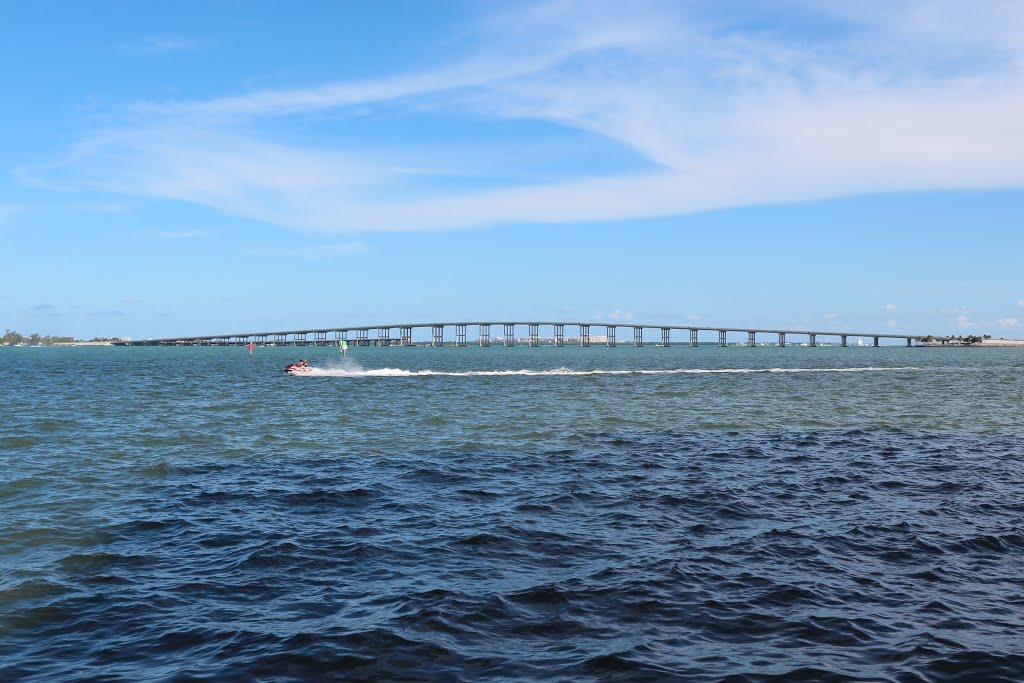 LB - Panoramic view of the Rickenbacker Causeway by Luis O. Boettner