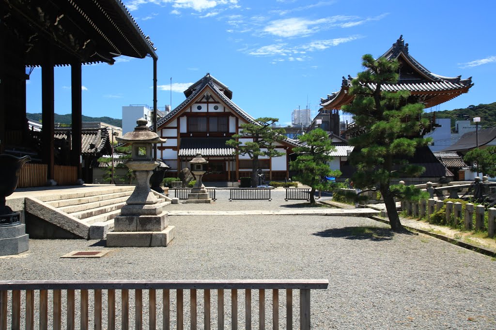 Sakyo Ward, Kyoto, Kyoto Prefecture, Japan by Yuichi Azuma