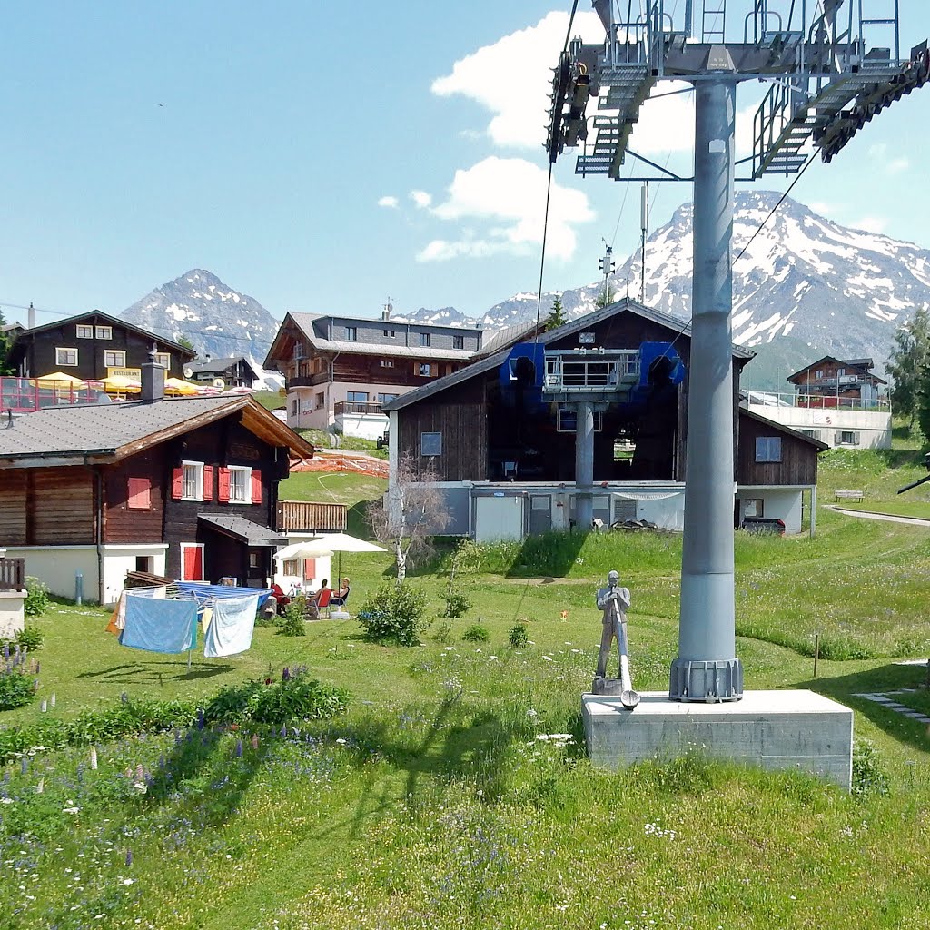 Bergstation der Gondelbahn Rosswald by Olivier Monnet