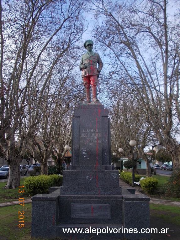 Balcarce - Monumento Gral Uriburu (www.alepolvorines.com.ar) by alepolvorines