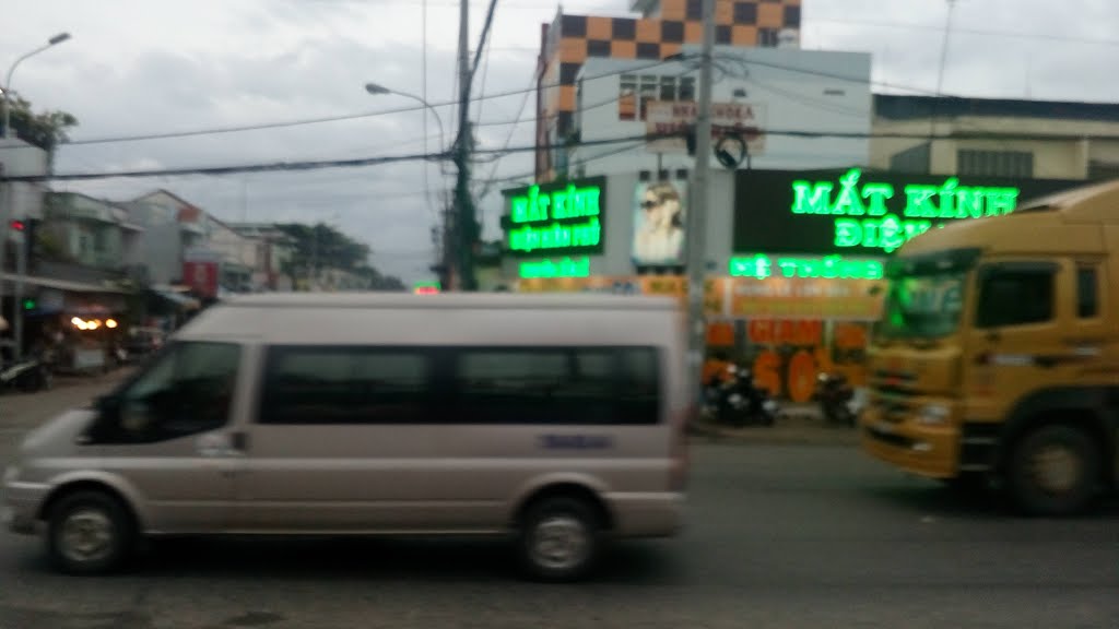 Asian highway by site by Dao Trong Thuan