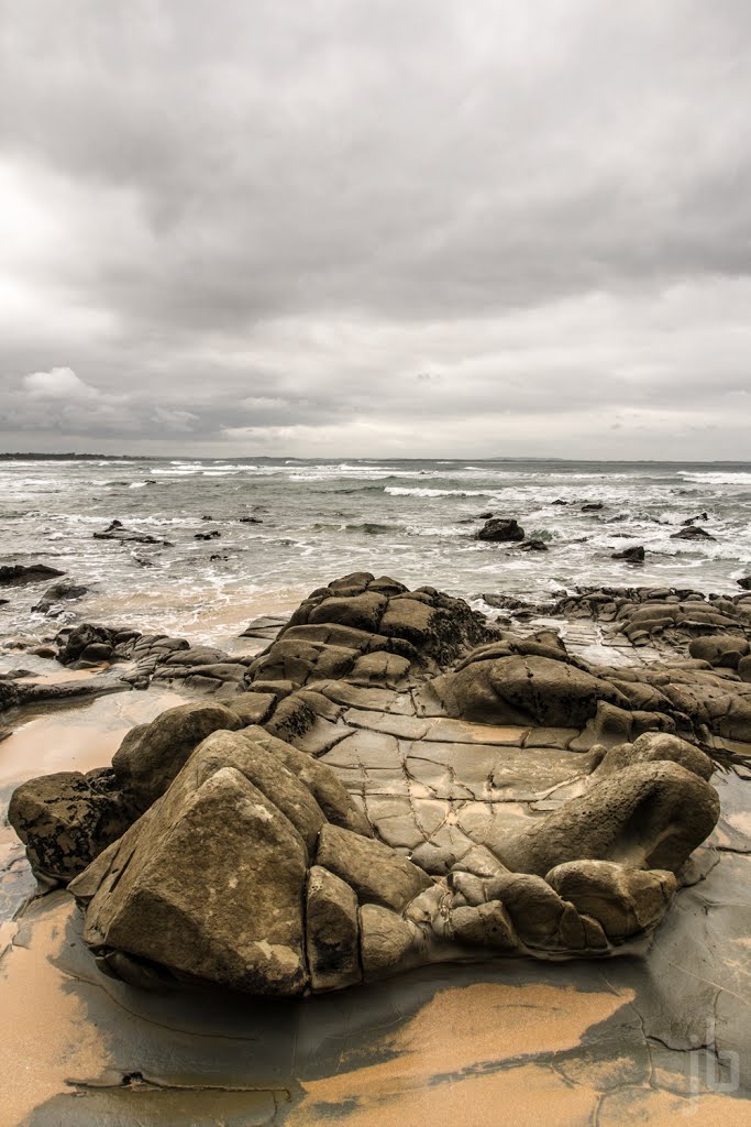 Some great rock formations at Cave beach in Inverloch ISO 200 | 1/125 sec | f/7.1 | 12mm #landscape   #landscapephotography   #seascapephotography   #oceanphotography   #nature by Joel Bramley