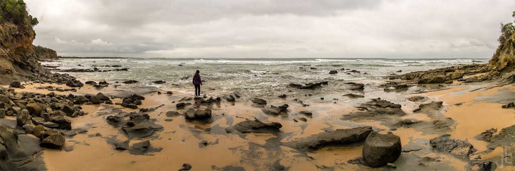 Caves beach at Inverloch in Victoria Australia 6 images stitched together to make this panoramic ISO 200 | 1/500 sec | f/7.1 | 12mm #panorama   #panoramaphotography   #landscape   #landscapephotography   #nature   #naturephotography   #oceanphotography by Joel Bramley