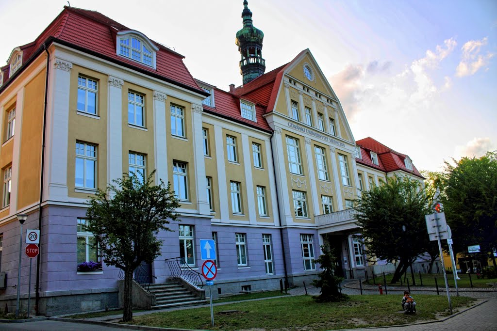 Gdańsk, ul. Dębinki, Gdański Uniwersytet Medyczny by stemys