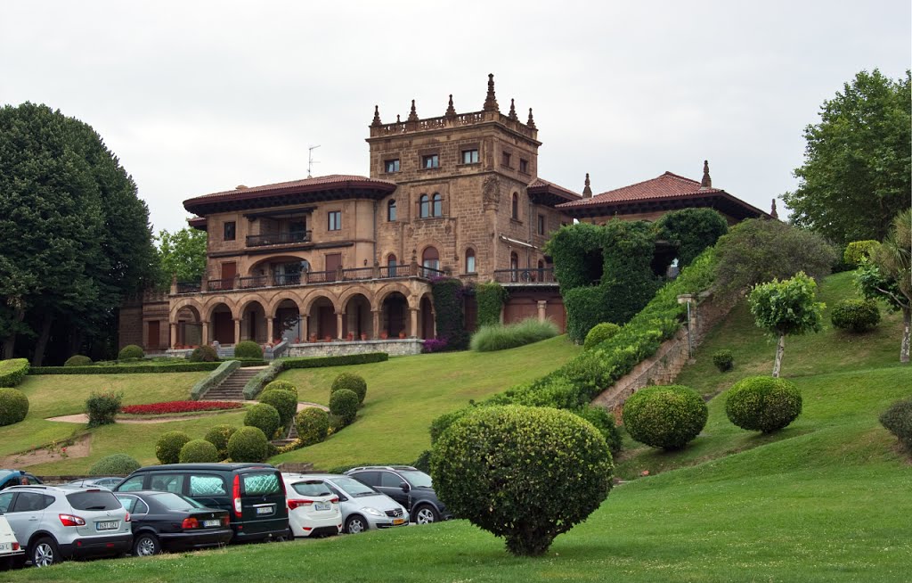 Palacio de Lezama Leguizamon by GreatShaman