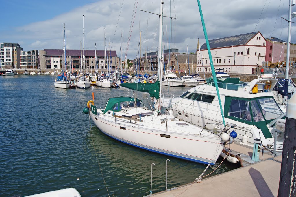 Caernarfon 01 Marina by Colin Jackson - colj…