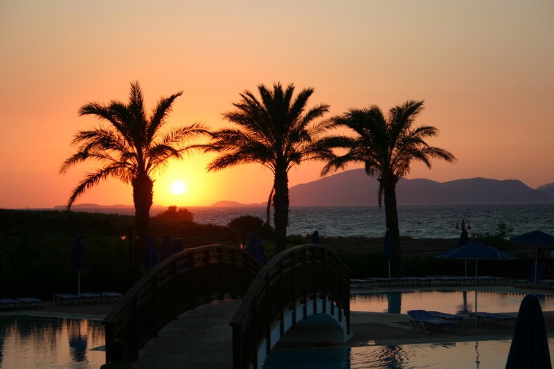 KOS "TRAMONTO ALL'HORIZON CLUB HOTEL" by Giampietro Fioraso